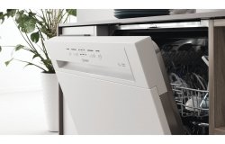 Indesit DBE 2B19 UK S/I 14 Place Dishwasher - White